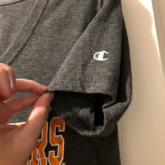 V Neck Champion Tennessee Volunteers Tee - Picture 5 of 5